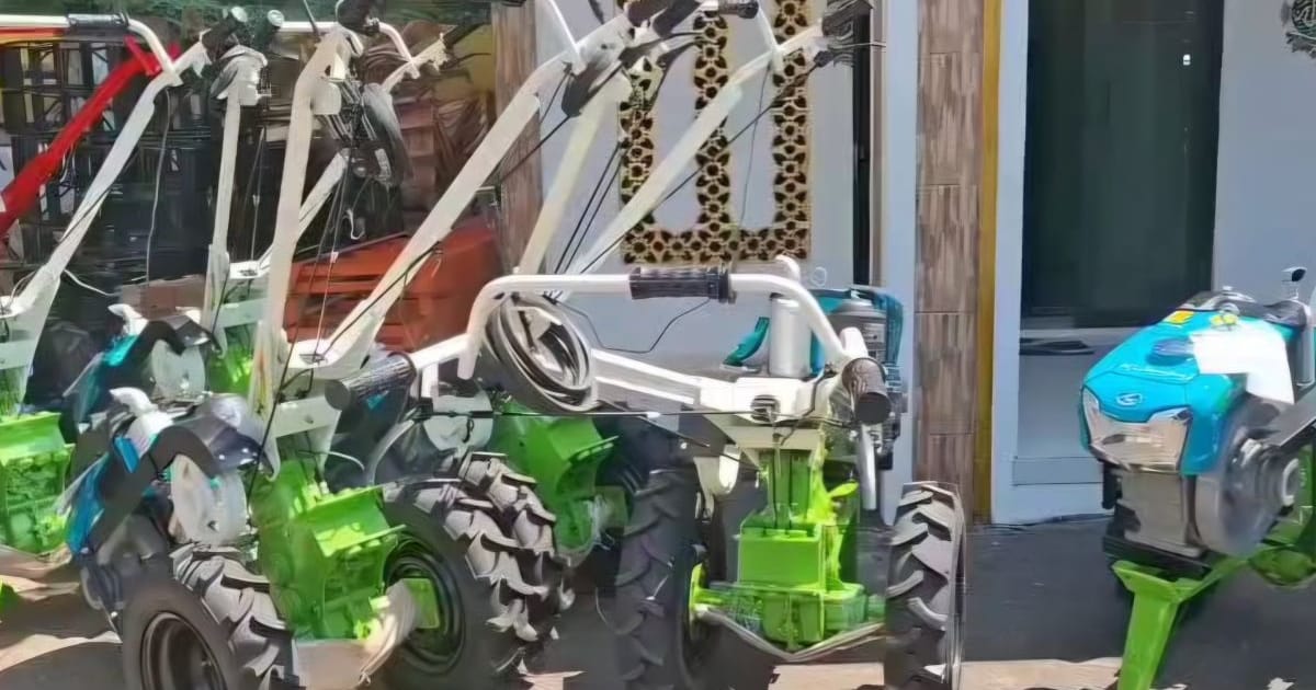16 Traktor Baru Dorong Produksi Pertanian Sumedang di 26 Kecamatan