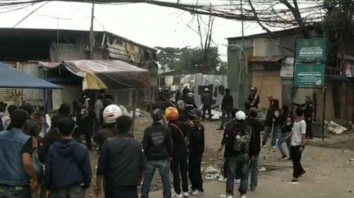 Bentrok Sukahaji Bandung Terkini: Ketegangan Dua Kelompok Memanas Lagi!