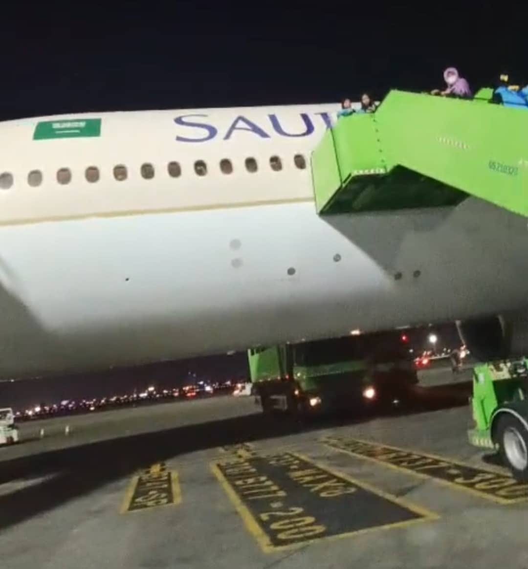 445 Jemaah Haji Kloter 04 KJT Tasikmalaya Tertunda 6 Jam di Arab Saudi