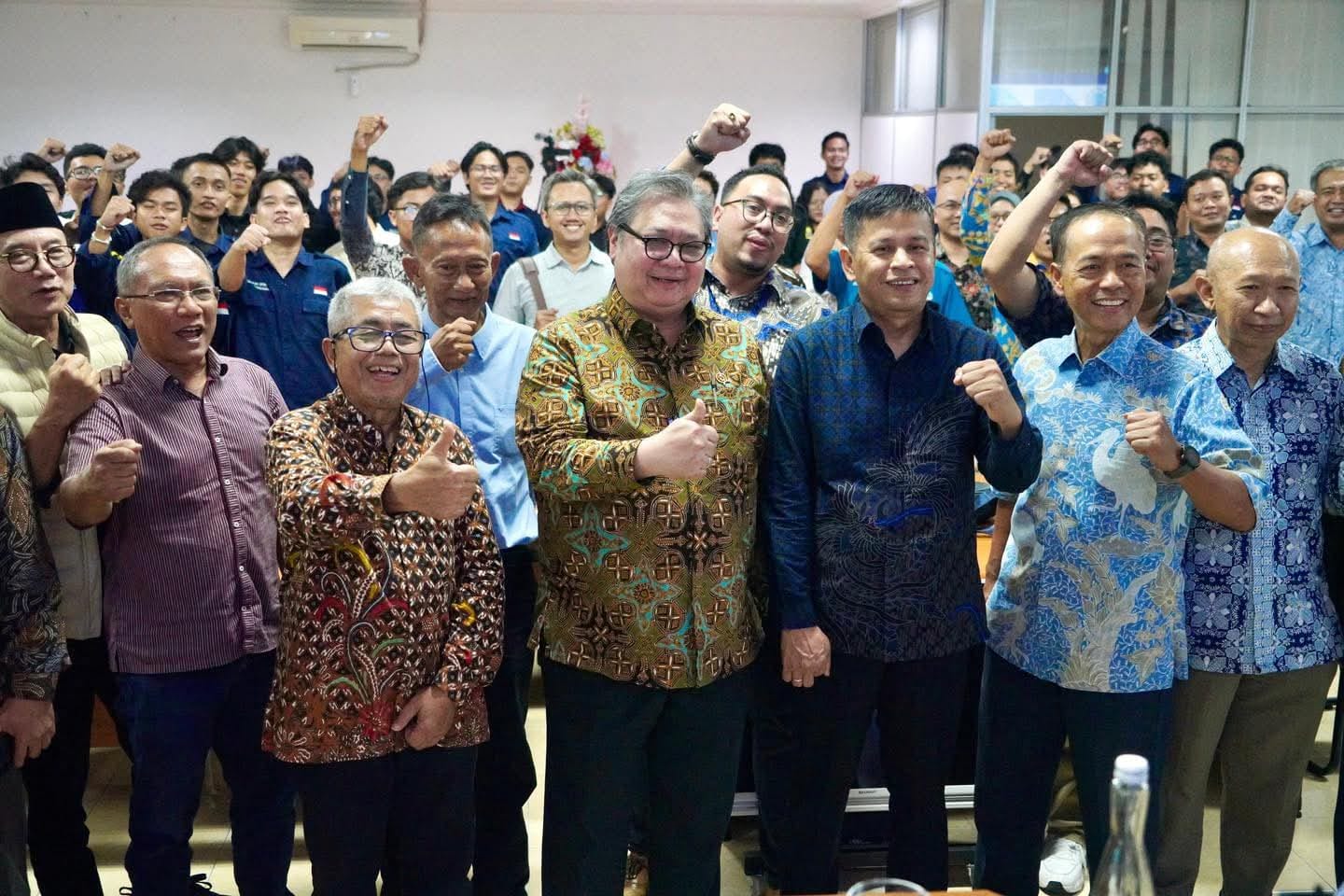 Airlangga Hartarto Teguhkan Nilai Keinsinyuran di Reuni 45 Tahun Alumni Teknik Mesin UGM