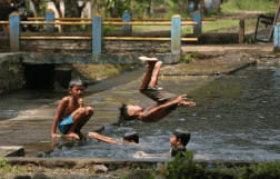 Analisis Mendalam: Solusi Darurat Kesehatan Mental Anak Indonesia