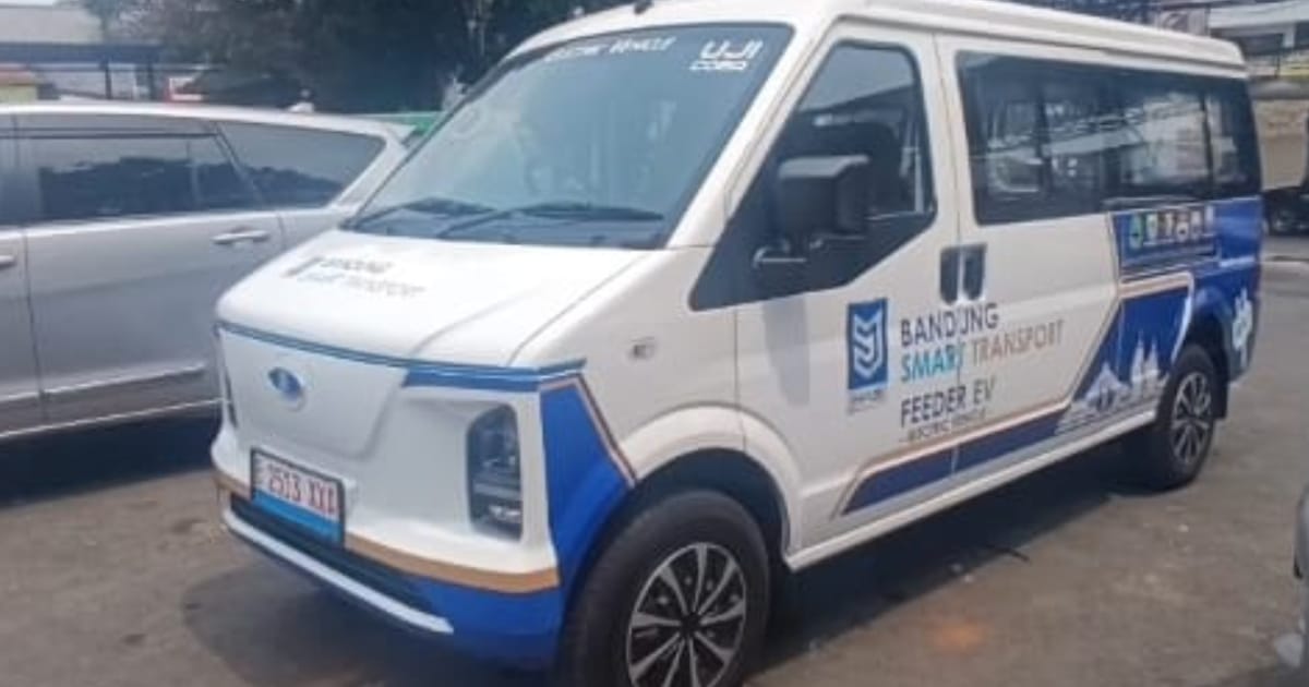 Angkot Listrik Buatan Anak Bangsa Mulai Layani Rute Husein-Ledeng dengan Daya Tempuh 300 Kilometer