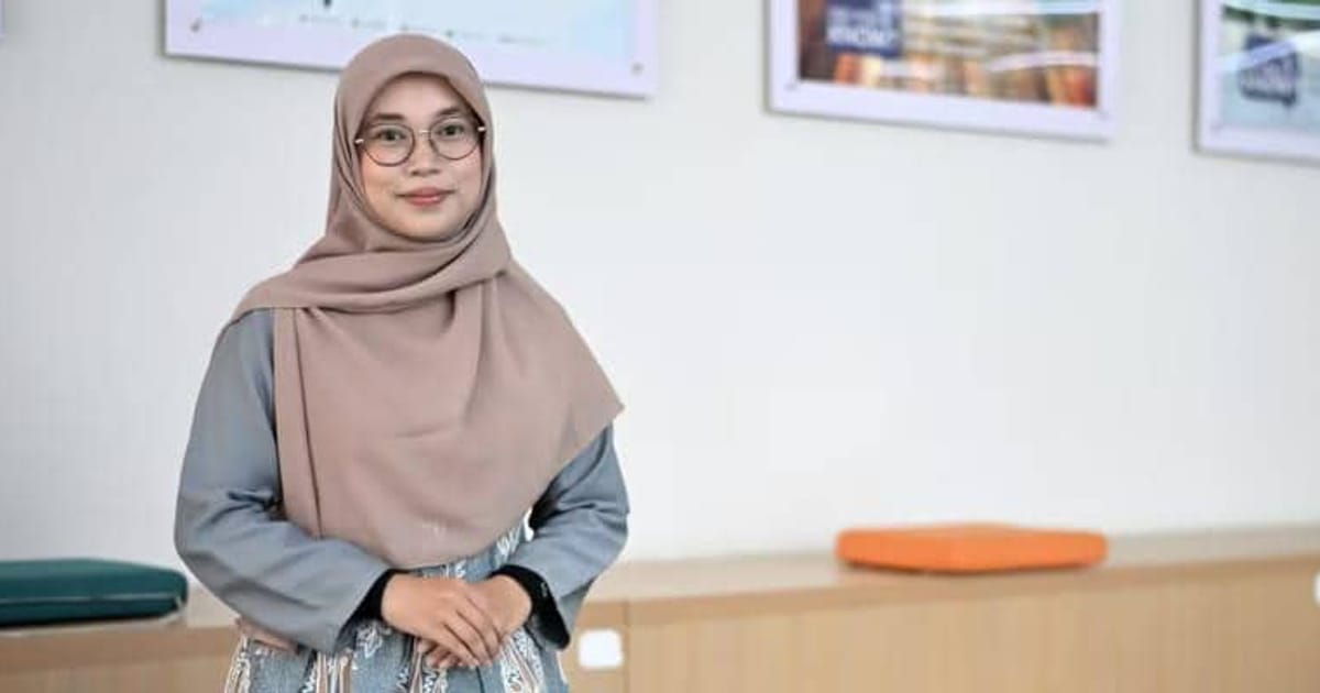 Aulia Ulfa Lulus Terbaik Biologi IPB Setelah 4 Tahun Merantau dari Bondowoso