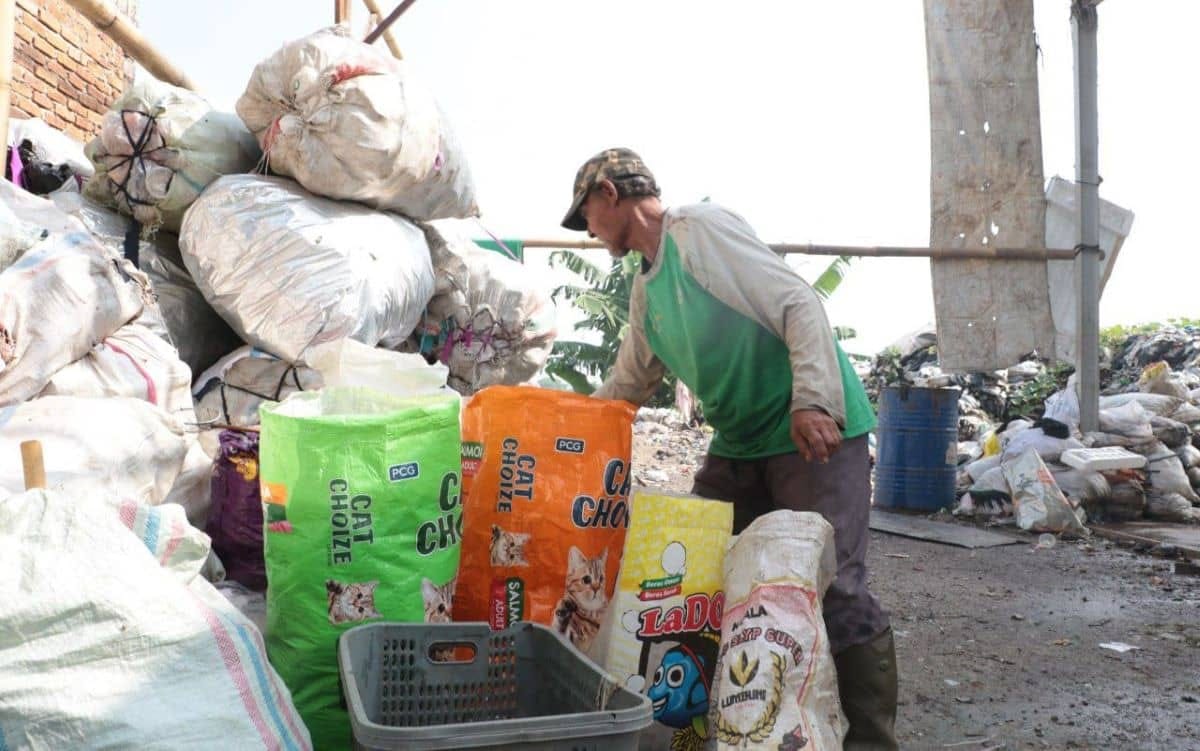 Bandung Siaga Darurat Sampah: Solusi Pengolahan Sampah Lokal Diperkuat?