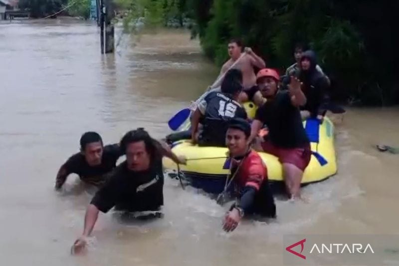 Banjir di Bekasi sebabkan satu remaja meninggal dunia