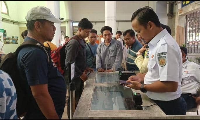 Banjir di Cirebon Meluas, 34 Keberangkatan Kereta Api Dibatalkan 18 Januari 2026