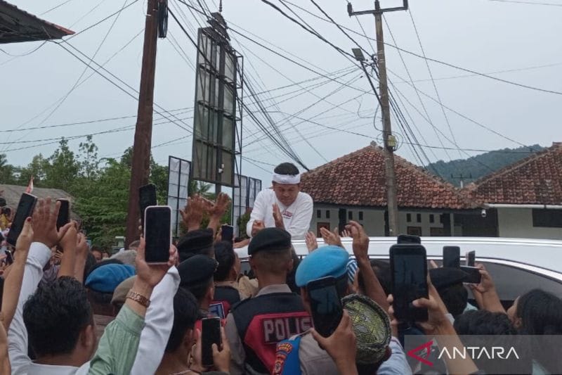 Bantuan Rp5 Juta per KK: Pemprov Jabar Bantu Korban Banjir Pamarican Ciamis