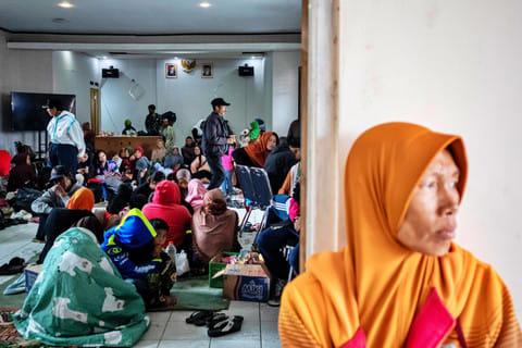 Bima Arya Sebut Korban Longsor Bandung Barat Dapat Hunian Sementara 2 Bulan