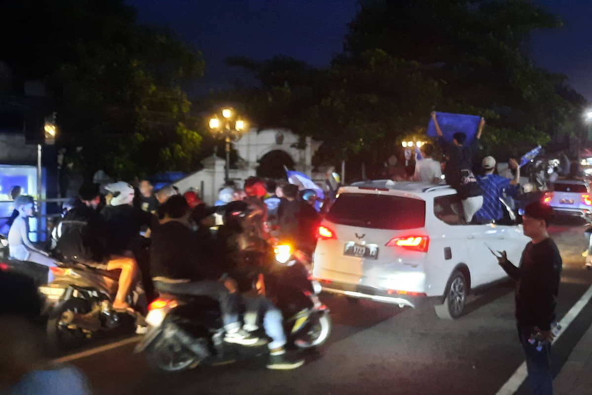 Bobotoh Cianjur Rayakan Kemenangan Persib Juara Liga Super 2025/2026
