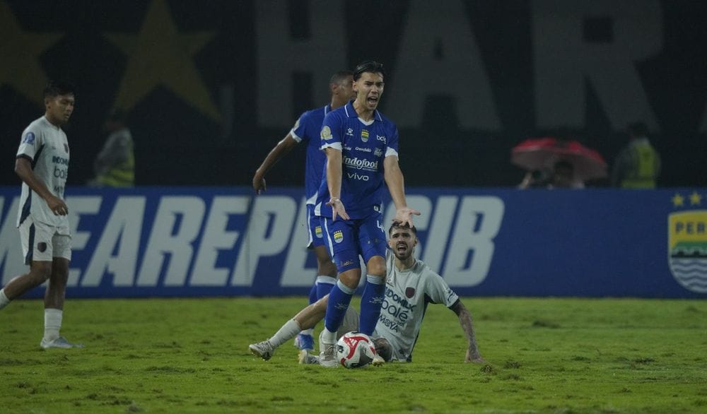 Bojan Hodak Jelaskan Alasan Debut Dion Markx di Persib vs Persita 2026