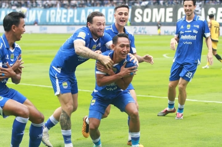 Bojan Hodak: Juara Paruh Musim Persib Tak Jamin Laga Mudah Ke Depan
