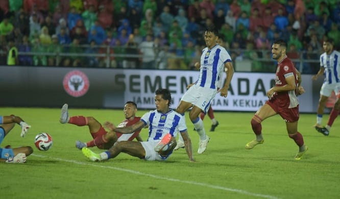 Bojan Hodak Ungkap Faktor Cuaca Jadi Titik Balik Persib Bandung