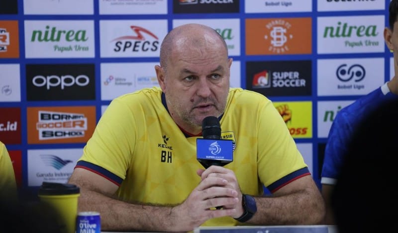Bojan Hodak Ungkap Persiapan Persib Hadapi Semen Padang dan Motivasi Lawan