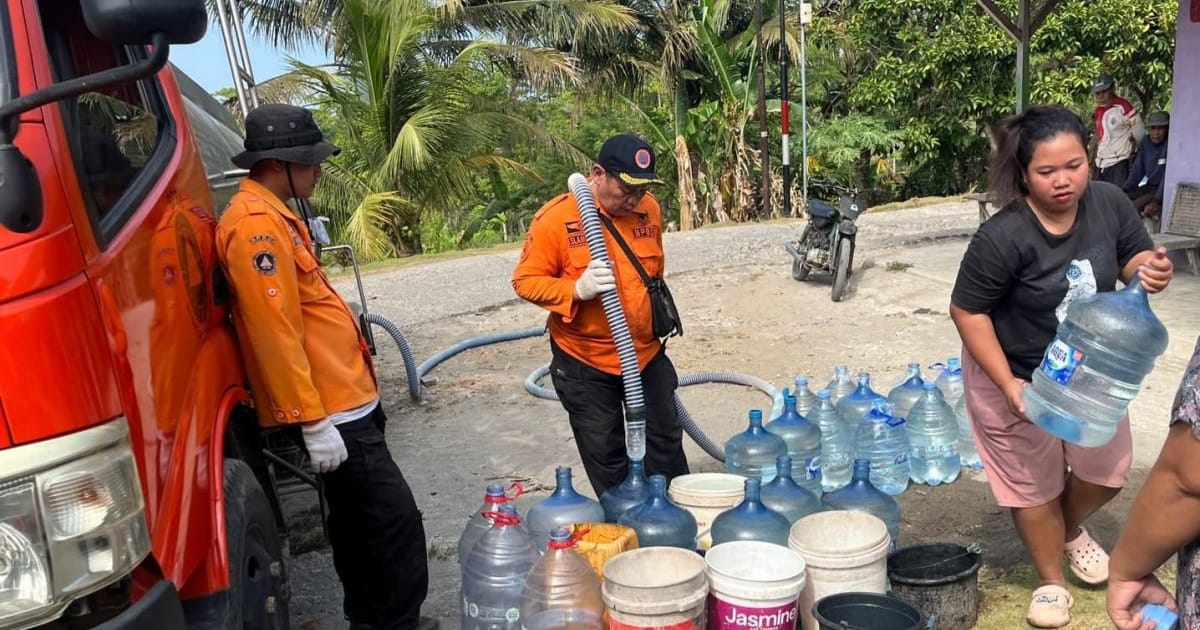 BPBD Cianjur Kirim 30.000 Liter Air Bersih untuk 345 Keluarga di Dua Kecamatan Selatan