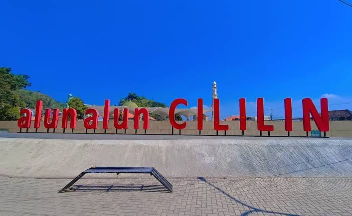 Cililin KBB: Destinasi Wisata Alam Sejuk dengan Panorama Memukau
