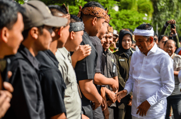 Dedi Mulyadi Izinkan Pelajar Jabar Daerah Pelosok Bawa Motor Sekolah