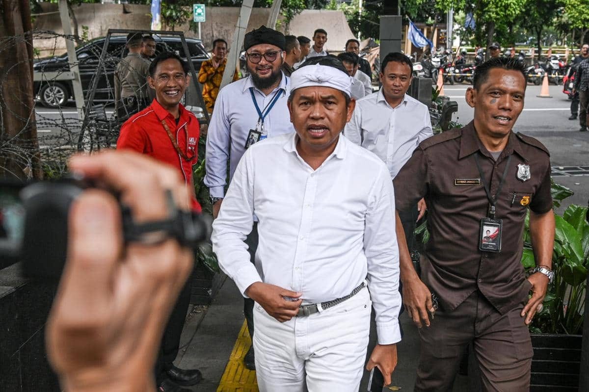 Dugaan Pungutan Liar Meluas di Jabar, Dedi Mulyadi Janji Tindak Tegas
