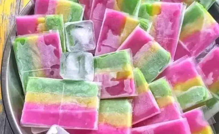 Es Gabus Pelangi: Nostalgia Kenyal yang Sempat Bikin Heboh
