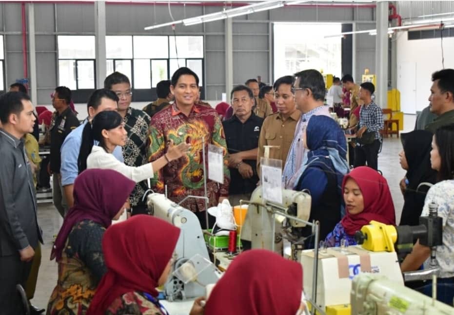 Etos Kerja Warga Indramayu: Pemkab Buka Industri Kurangi PMI