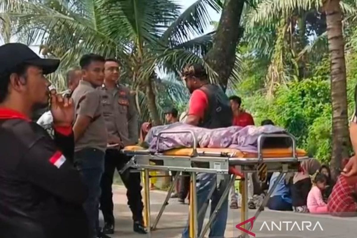 Evakuasi Jasad Bocah 11 Tahun Terseret Arus Irigasi di Cianjur