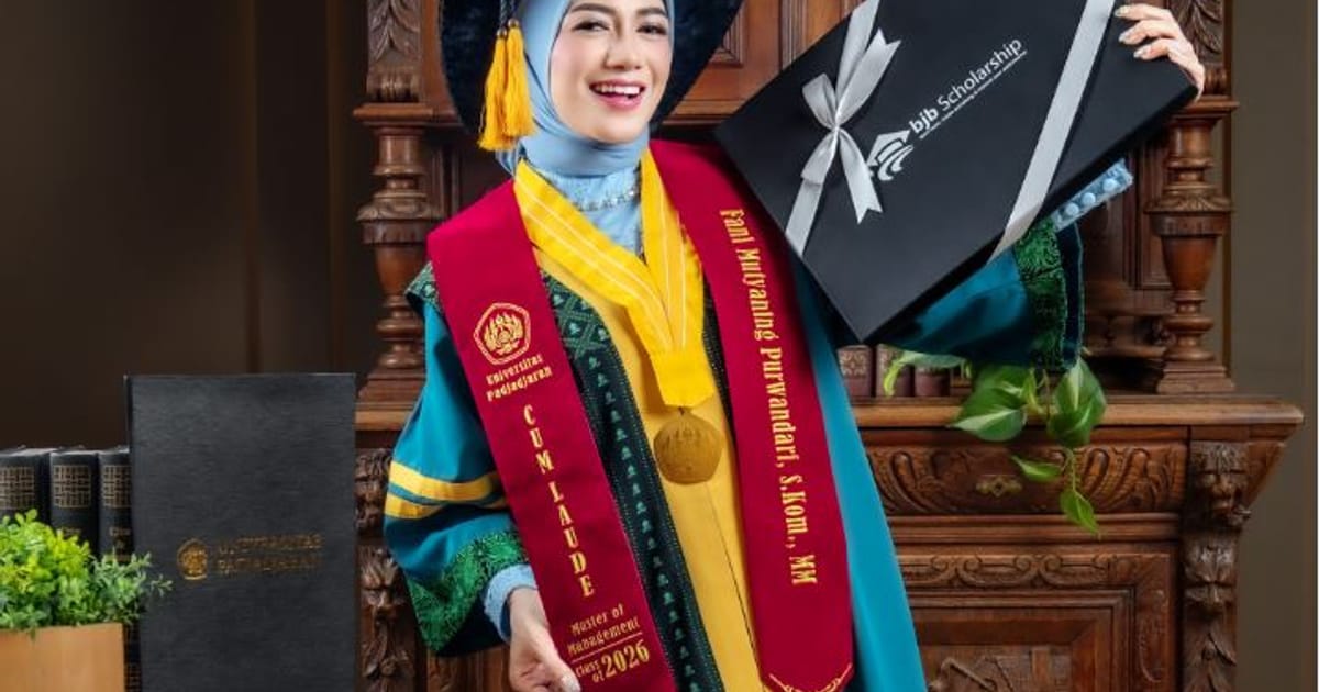 Fanny Naftalena Raih Gelar MM Unpad dengan IPK 4.00 Lewat Program bjb Scholarship