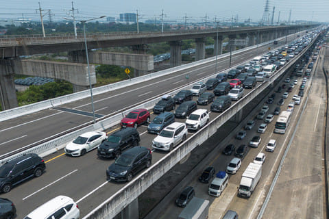 H-2 Lebaran 2026: Tol Japek Padat, Pemudik Bogor-Bandung Butuh 7 Jam