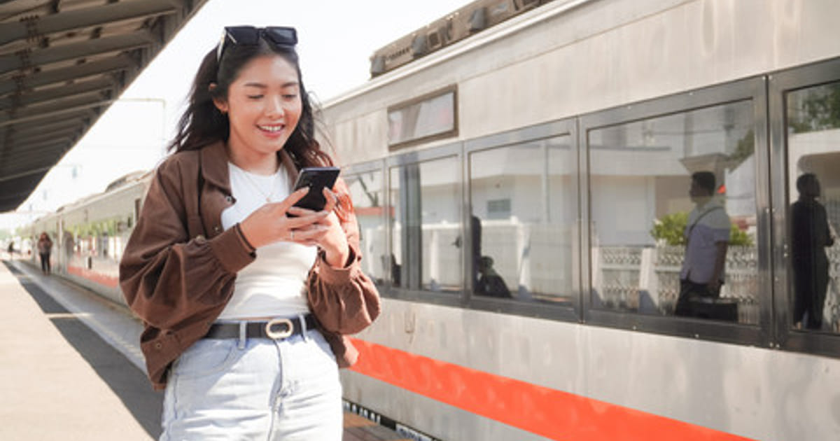Hemat hingga Rp125 Ribu! Promo Diskon 50% Tiket Kereta & Whoosh BRI di Traveloka