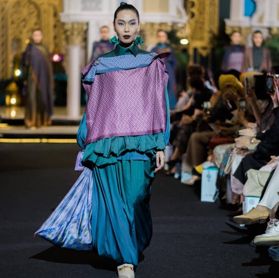Inovasi Modest Fashion: Kolaborasi Deden Siswanto dan Kisera Scarf Bandung