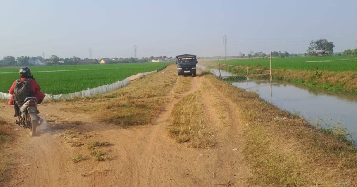 Jalan 3 Km Rusak di Ciasem Subang Ancam 5.000 Warga 2 Desa