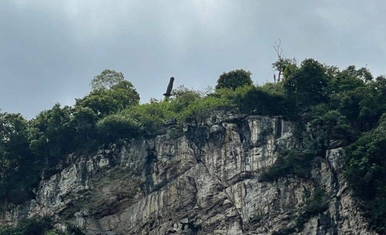 Jejak Sejarah dan Simbol Sangkur di Gunung Manik Citatah Bandung Barat