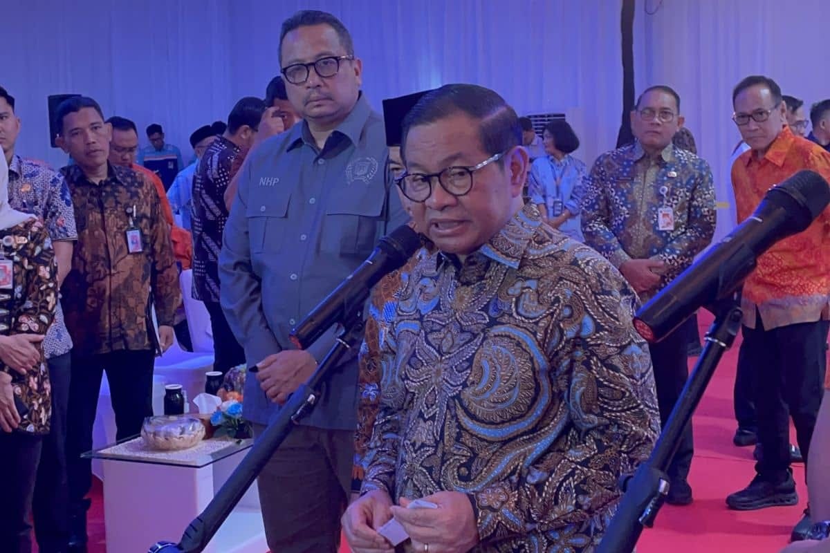 Jelang Persib vs Persija, Pramono Anung Pilih Nonton TV: Pesan Damai untuk Bobotoh?