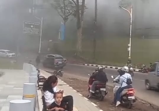 Waspada! Kabut Tebal Selimuti Ciater Jelang 2026, BPBD Subang Ingatkan Pengendara