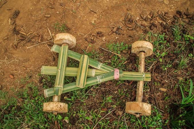 Kadaplak: Jejak Kelam Tanam Paksa yang Menjelma Menjadi Adrenalin Budaya Lembang