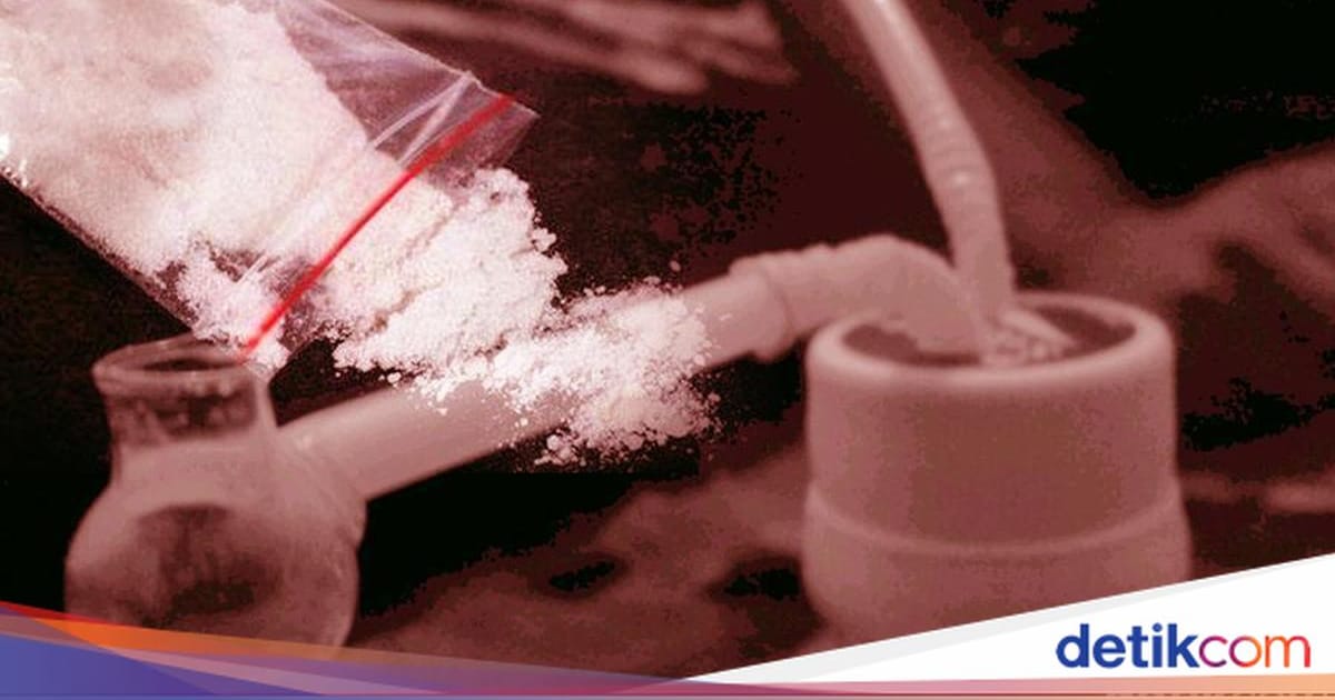Kades US di Ciemas diamankan polisi terkait dugaan penyalahgunaan narkoba, pemeriksaan berlangsung hingga malam