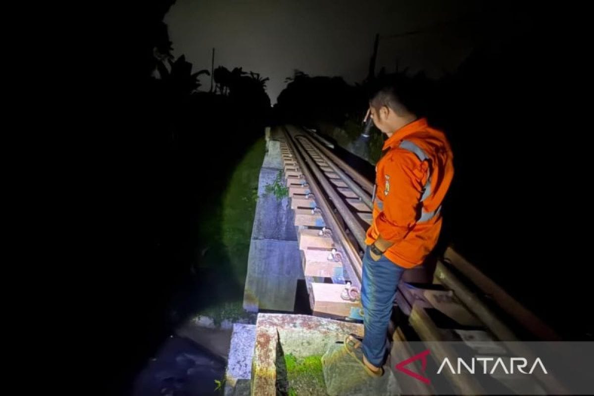 KAI Hentikan Sementara KA Siliwangi di Jalur Cianjur Akibat Gempa 3.5