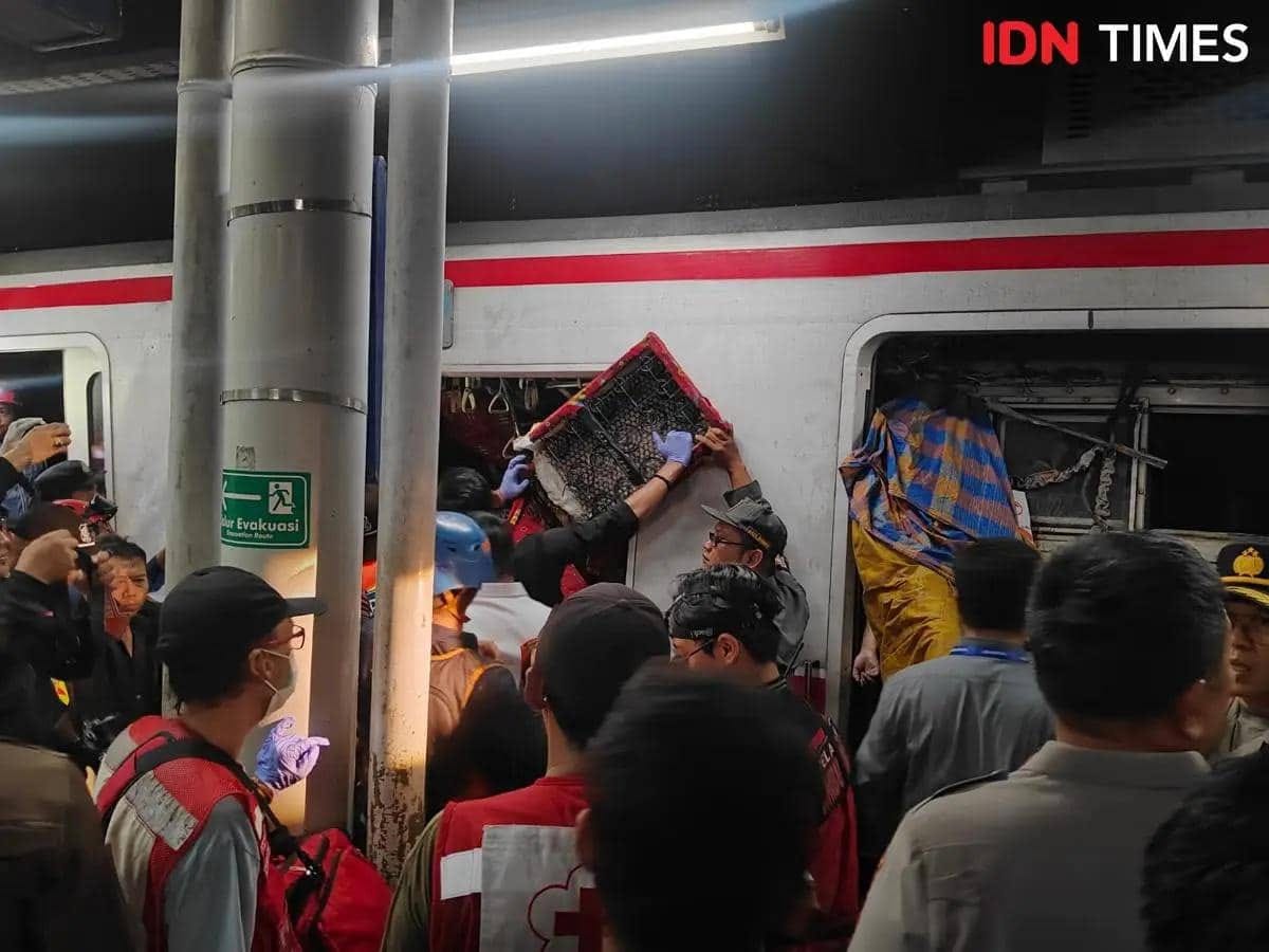 Kecelakaan Stasiun Bekasi Timur: Dua Perjalanan KA Bandung Dibatalkan