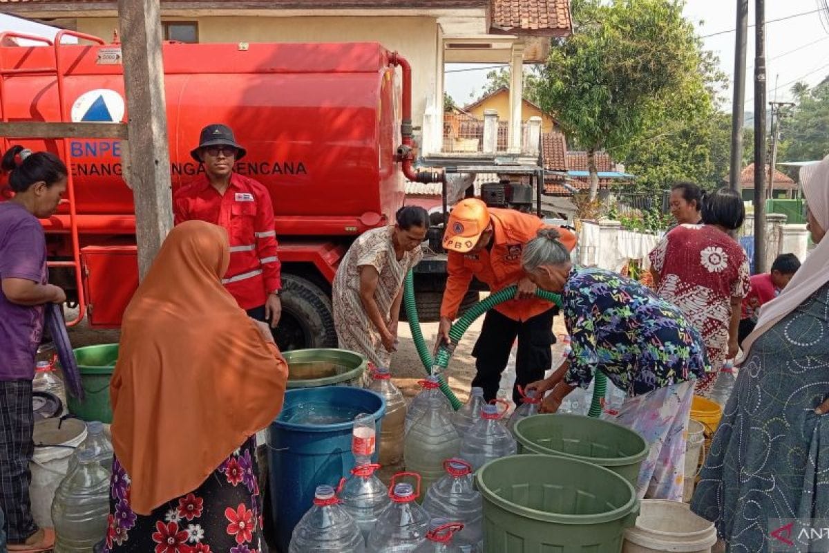 Kekeringan Bandung Barat: 71.000 Liter Air Bersih Disalurkan untuk 5.200 Jiwa Terdampak Kemarau