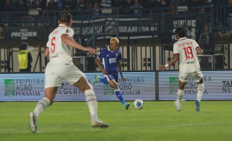 Kembali dari Persis Solo, Ikhwan Tanamal Bersyukur Debut di Persib Bandung dan Incar Kontrak hingga 2028