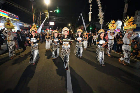 Kirab Mahkota Binokasih di Bandung: Rute Acara Budaya Napak Tilas Padjadjaran