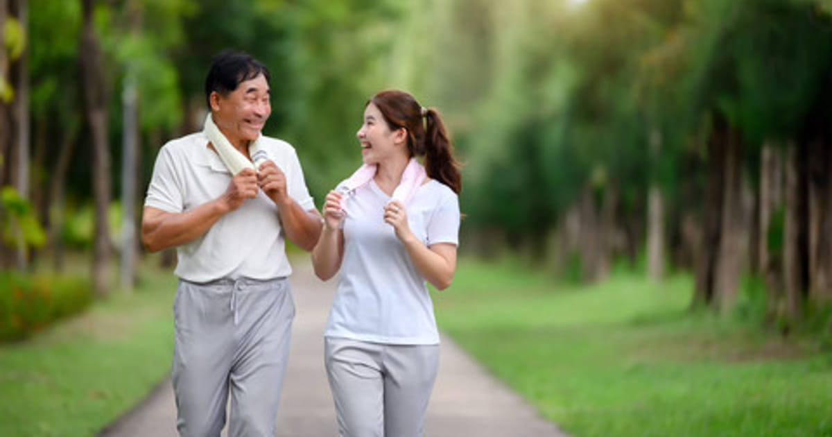 Kisah Inspiratif Pelari dengan Kelainan Jantung dan Skoliosis yang Menaklukkan Marathon