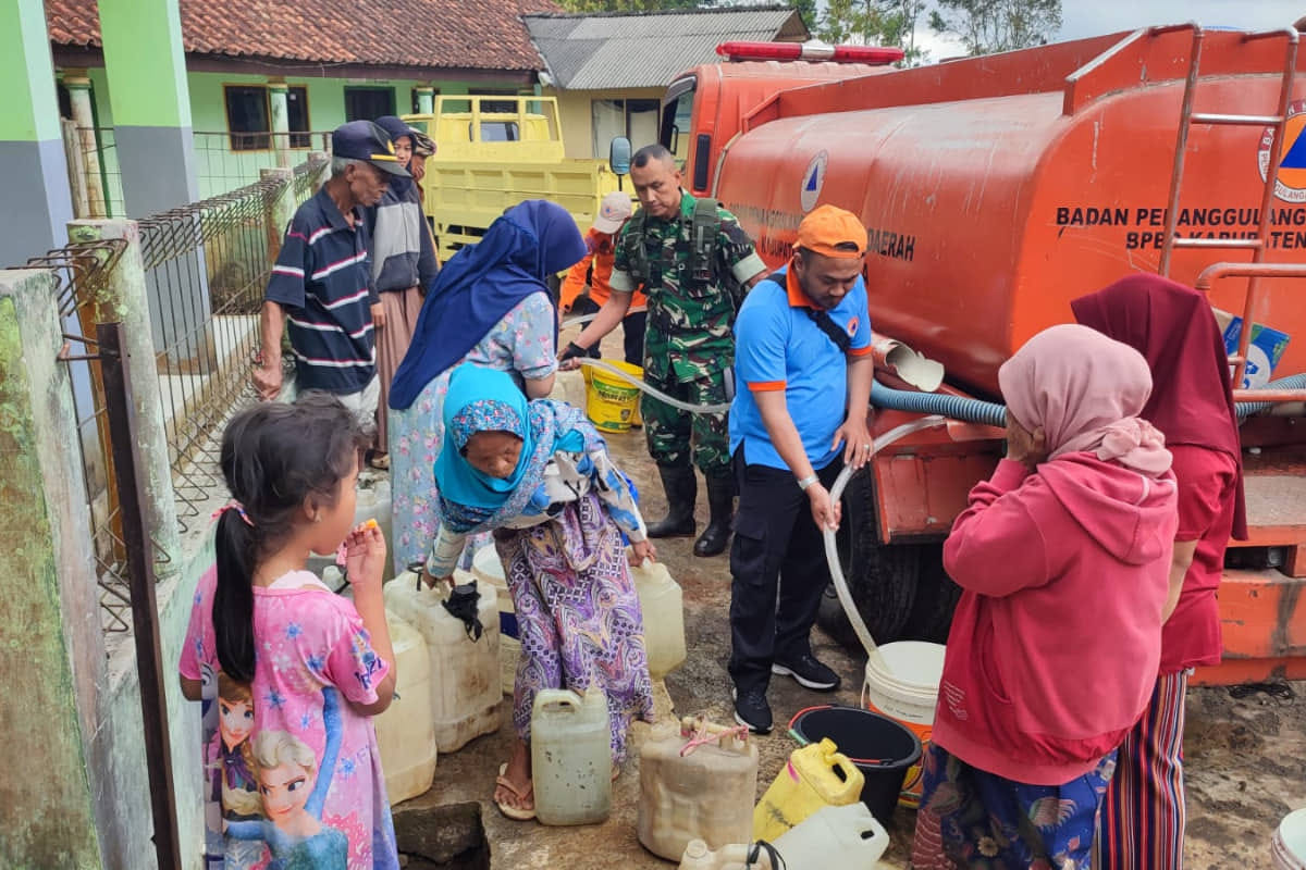 Krisis Air Bersih Tasikmalaya: 23.557 Jiwa Terdampak Kekeringan di 11 Kecamatan