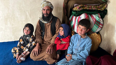 Krisis Kelaparan Afghanistan: Ayah di Ghor Terpaksa Jual Anak demi Hidup