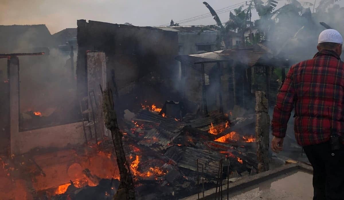 Ledakan Tabung Gas Picu Kebakaran 12 Rumah di Cianjur, 2 Warga Luka