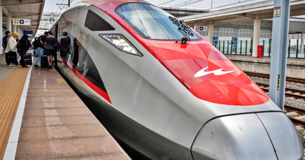Long Weekend: Whoosh Penumpang Naik 15 Persen ke 21.900 di Jabar