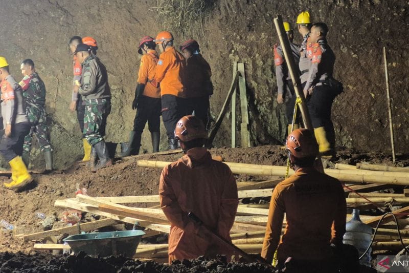 Tragedi Jatinangor: 4 Korban Longsor Berhasil Evakuasi, Ini Kronologinya