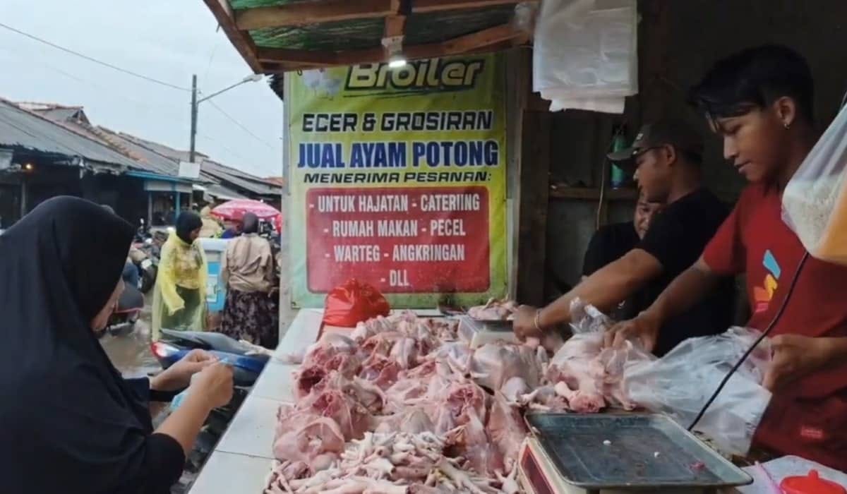 Lonjakan Harga Ayam dan Cabai di Subang Jelang Ramadan: Tradisi Munggahan Picu Inflasi Lokal