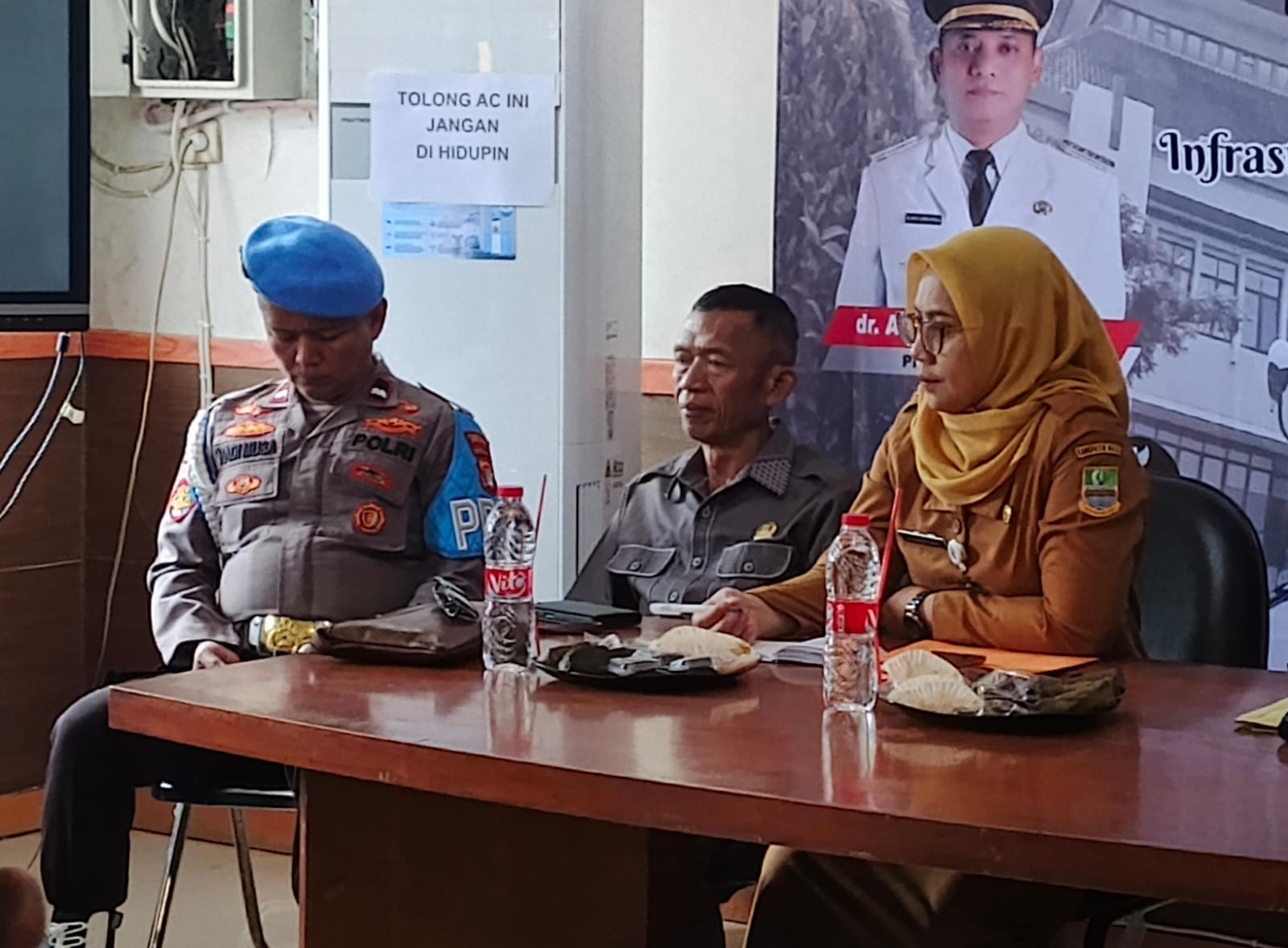 Masyarakat Sukawangi Apresiasi Kepedulian dan Keteladanan H. Darissalam Dalam Menyerap Aspirasi