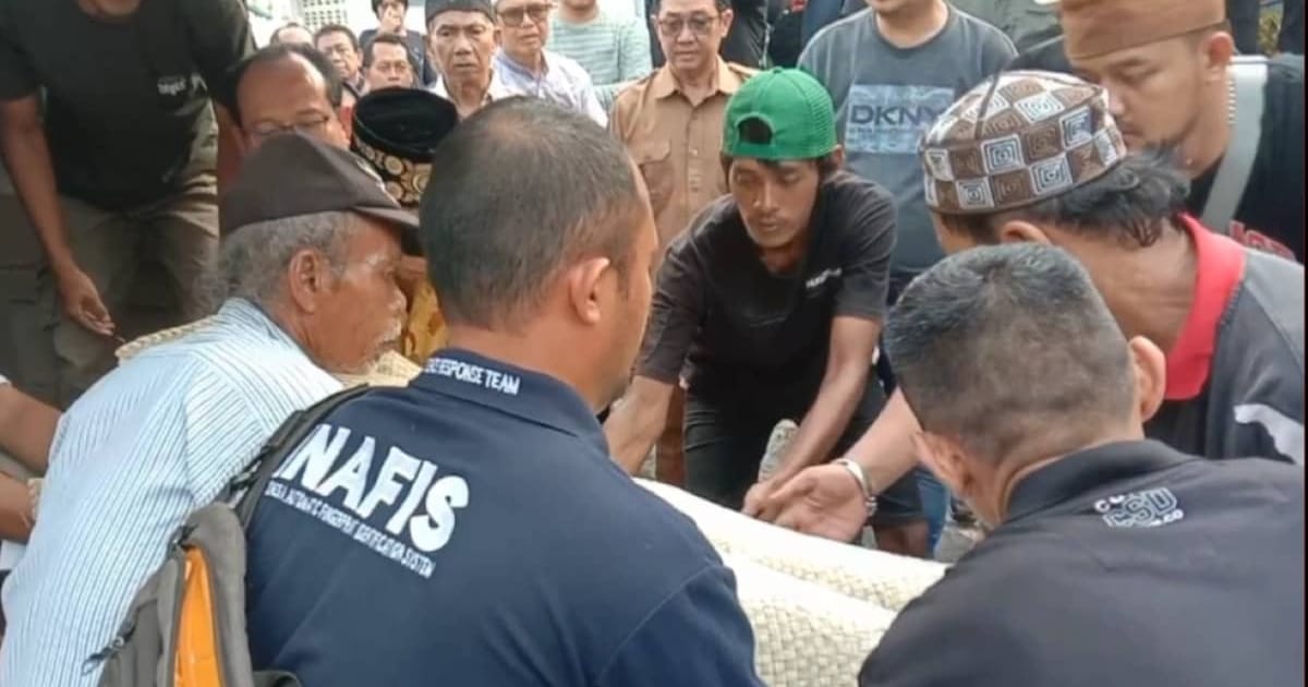 Misteri Kematian Pejabat BKAD Purwakarta: Tiga Luka Tusuk di Leher, Polisi Selidiki Ponsel Korban