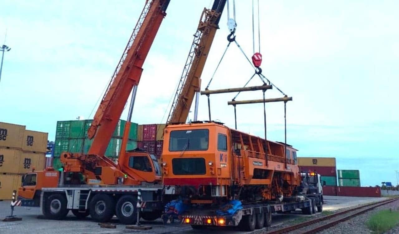 Terbaru! KAI Logistik Sukses Kirim MTT 35 Ton: Lompatan Infrastruktur Kereta Api Nasional