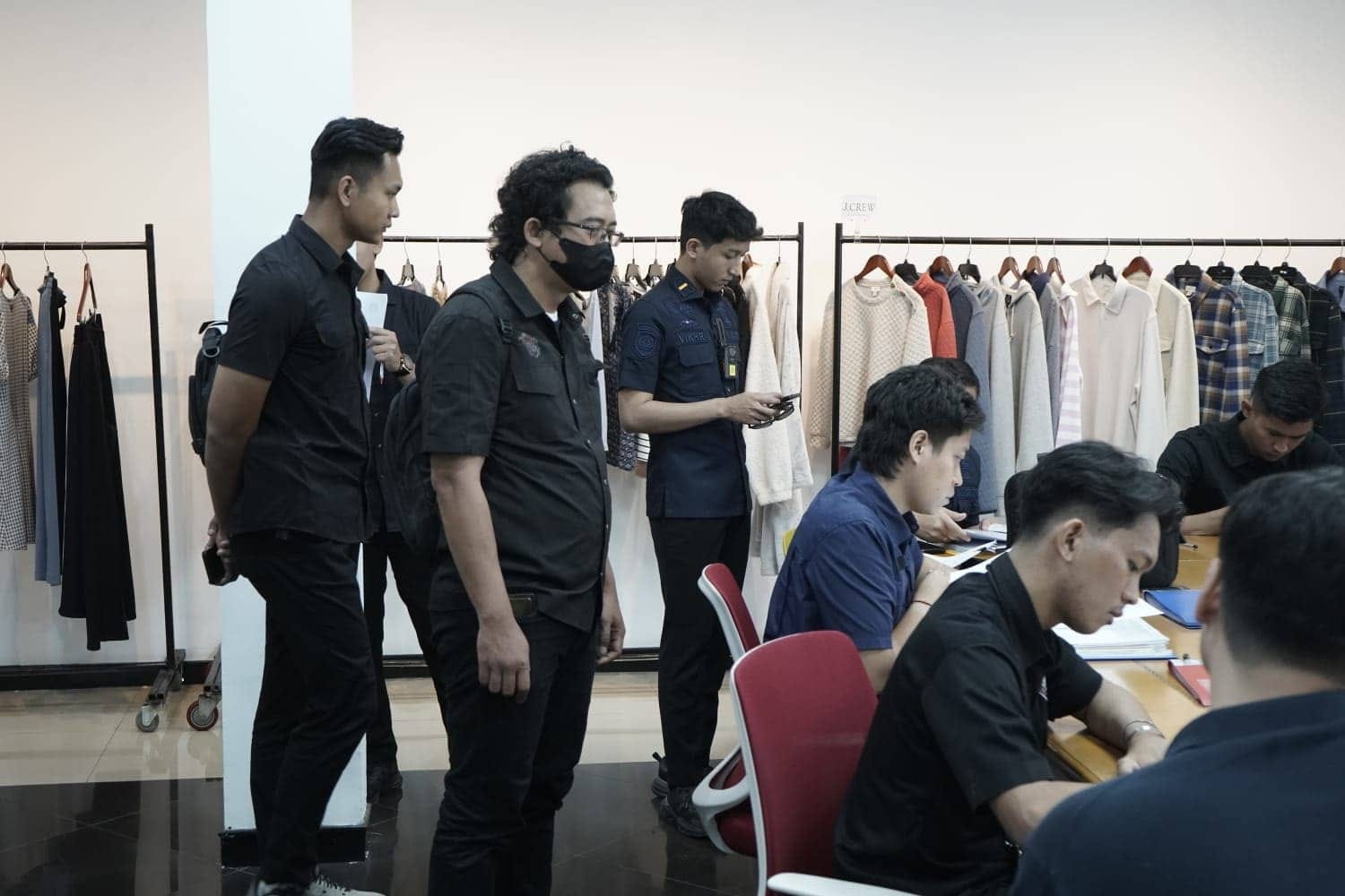 Operasi Wirawaspada: 21 Orang Asing Dideportasi Kantor Imigrasi Bandung Jawa Barat